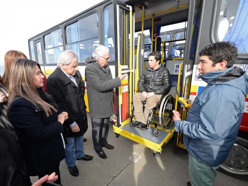  29 nuevos microbuses con acceso universal se suman al parque automotor de la Región de Los Lagos