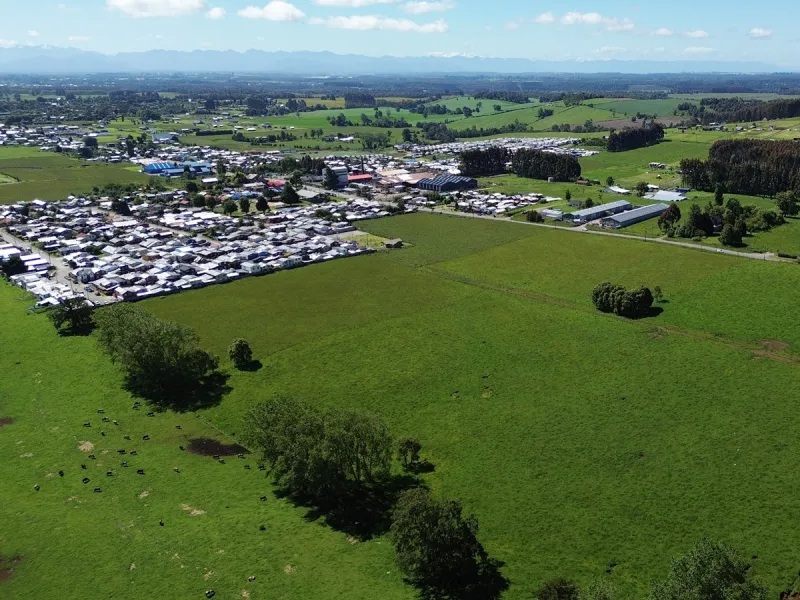 Avanzan más de 400 soluciones habitacionales para familias de Nueva Braunau