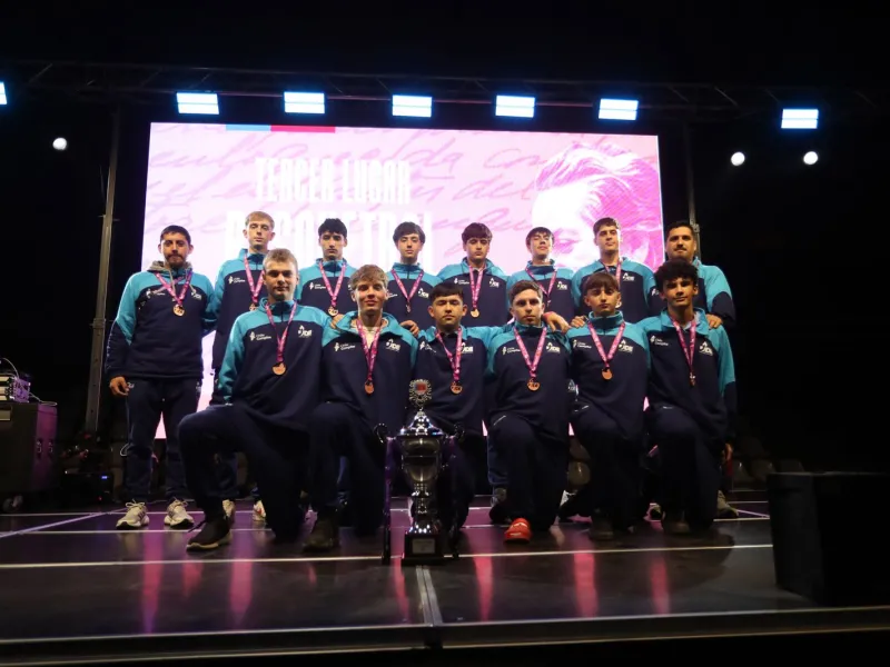 Colegio Alemán de Puerto Varas obtuvo medalla de bronce en básquetbol varones Sub 17 de los Juegos Deportivos Escolares