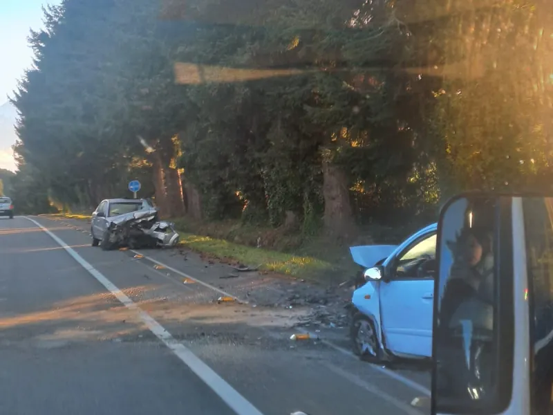 Colisión frontal en ruta 225 camino a Ensenada dejó dos muertos en la madrugada de ayer
