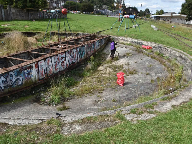 Comienza la recuperación de la histórica tornamesa de la estación de trenes de Puerto Varas: Un puente entre el patrimonio y la reinserción social