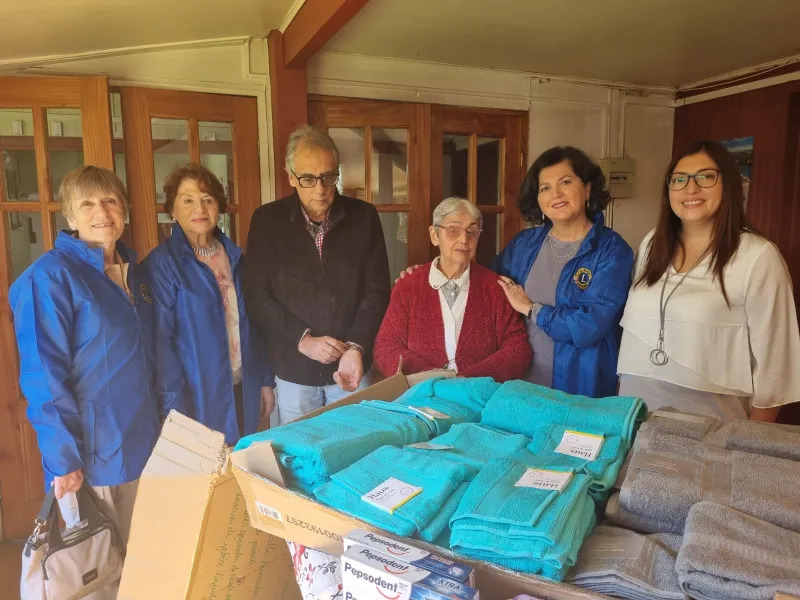 Comité de Damas del Club de Leones de Puerto Varas realizó donación al Eleam local