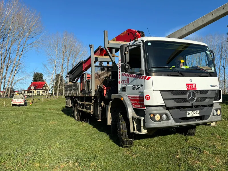 Cooperativa Eléctrica Crell está realizando trabajos de refuerzo de la red troncal entre Nueva Braunau y El Maitén