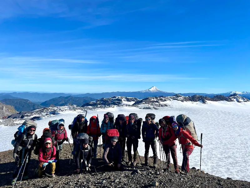 Desde Puerto Varas a los Nevados de Sollipulli: la travesía de 11 mujeres del sur