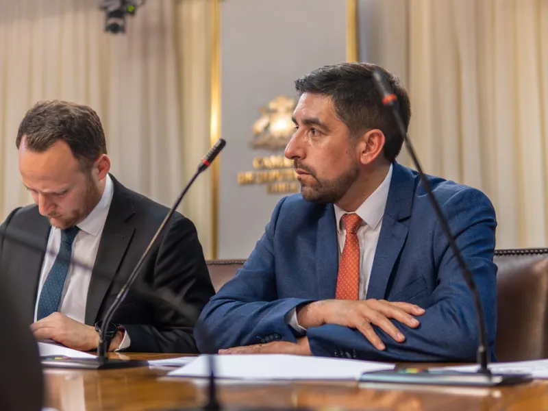 Diputado Barría pide al Gobierno tomar las medidas necesarias para contar con  sedes para rendir la PAES en Llanquihue y Frutillar