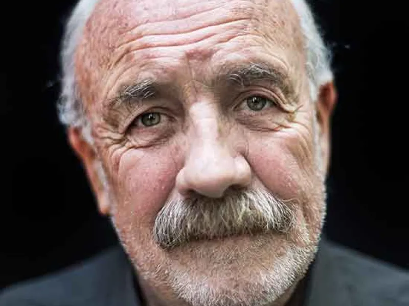 El creativo Juan Forch conversa sobre imagen y memoria en una nueva edición de ‘Palabras que cuentan’ en el CAMM