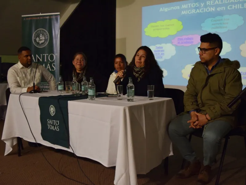 Estudiantes conocen la realidad de los inmigrantes en Puerto Montt