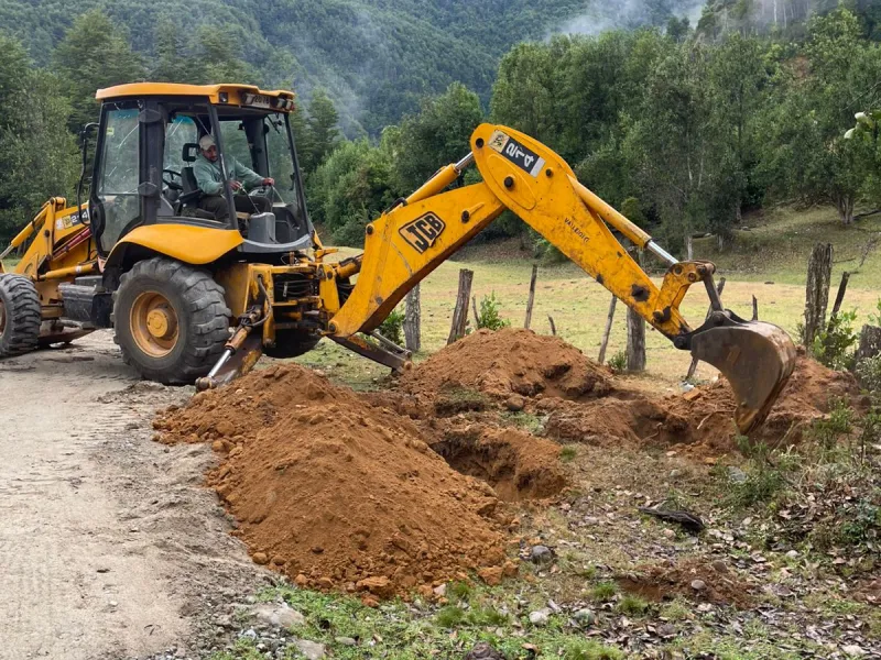 Futaleufú mejorará 11 kilómetros de caminos con apoyo del Gobierno Regional