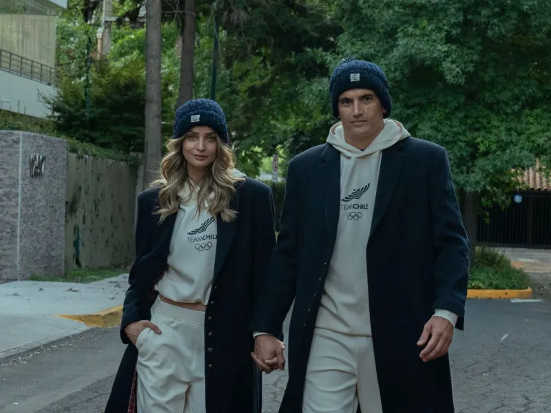 Gorros chilotes son parte del uniforme oficial del Team Chile para la ceremonia inaugural de los JJ.OO Invierno Milano-Cortina 2026