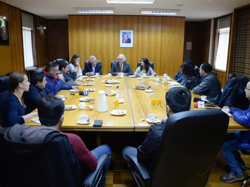 Intendente se reunió con los medios de comunicación de la Provincia de Llanquihue