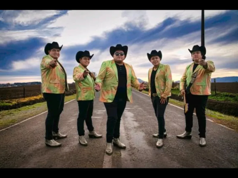 Los Dinos de Chile y su encanto ranchero en Puerto Varas