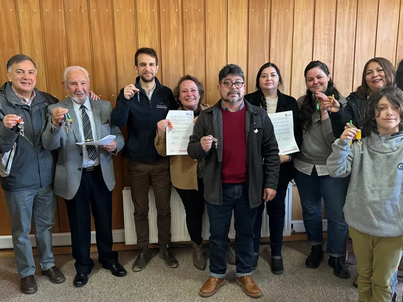 Municipio y Academia de Música firman comodato y traspaso de llaves en beneficio de la educación musical puertovarina