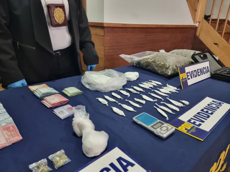 “Operación La Entrega”: PDI desbarató Banda Dedicada al Tráfico de Drogas con allanamientos en Puerto Varas y Fresia