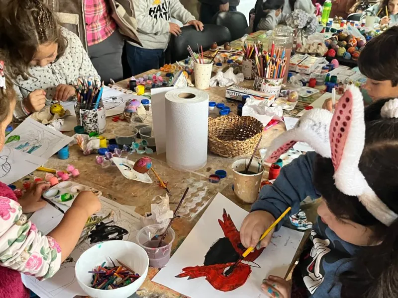 Pascua con Sentido de Carnaval del Sur trajo alegría, chocolate y tradición para más de 200 niños y niñas