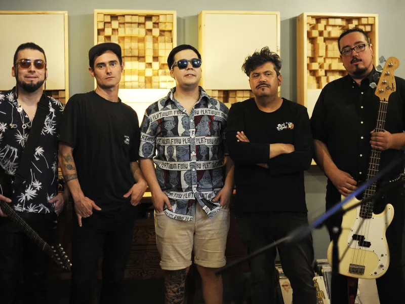 ‘Pasó la vieja’ presenta su enérgico sonido de “funk austral” este viernes en el CAMM