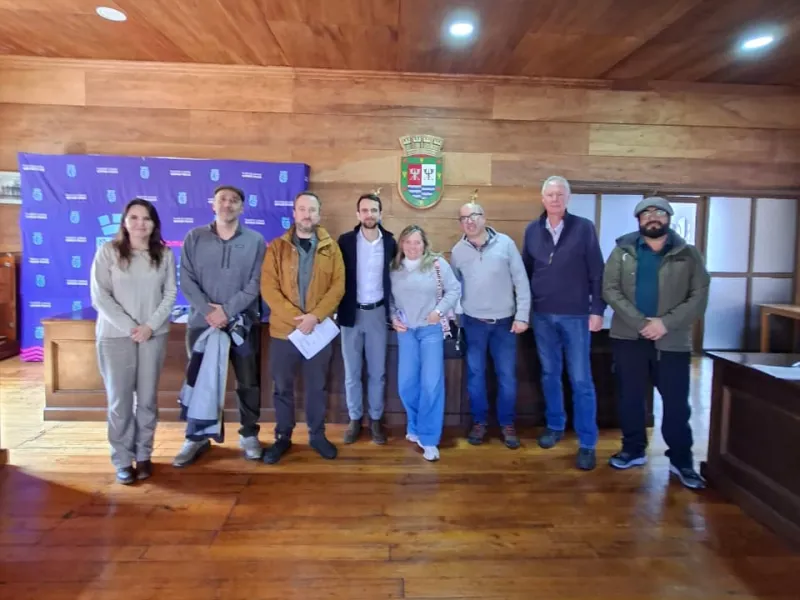 Puerto Varas conforma su primera Mesa de Gobernanza Turística y fija prioridades para el desarrollo del sector