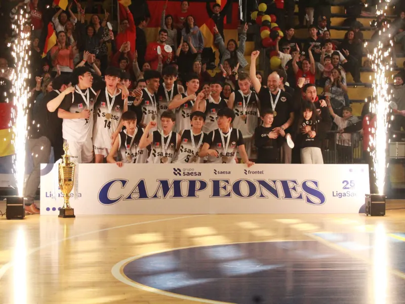 Puerto Varas hizo historia en la Liga Saesa: CDE Alemán se coronó campeón en tres series y Copa Saesa, y Puerto Varas Basket logró subcampeonato U17