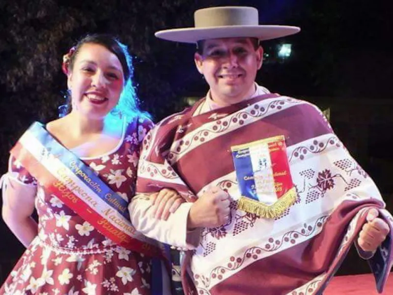 Puertovarinos campeones del IX Campeonato Nacional de Cueca de Hualqui en categoría Padres e Hijos