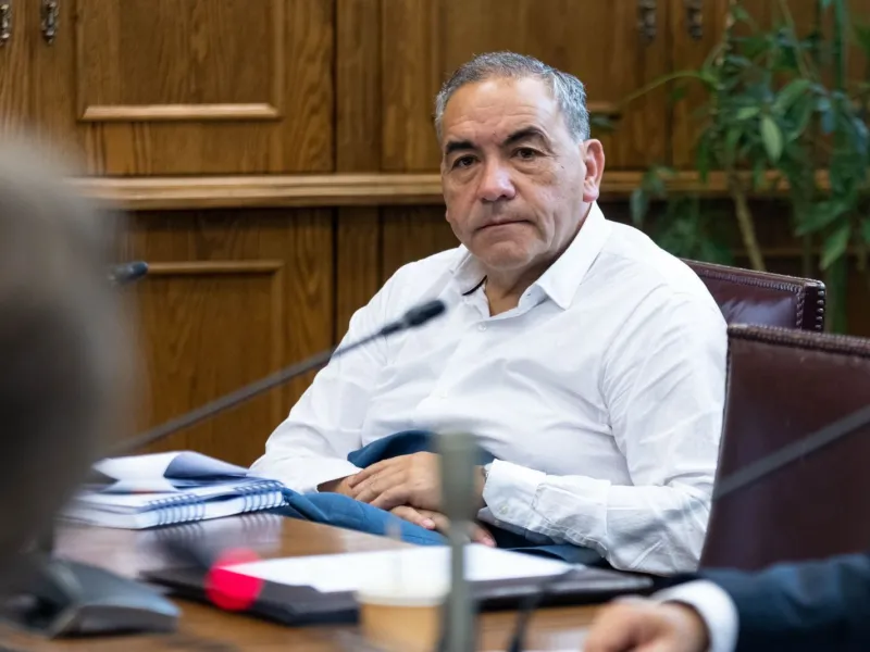 Senador Fidel Espinoza por Recorte de 20 Mil Subsidios desde Hacienda: “Pone en Riesgo la Continuidad del Plan de Emergencia Habitacional”