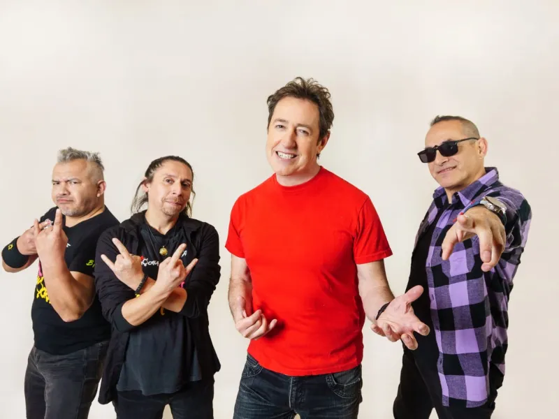 Sexual Democracia presenta “Rendirse Jamás” en Dreams