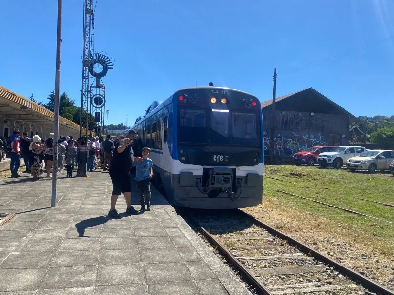 Tren Llanquihue – Puerto Montt cumplió un año de servicio: movilizó a 436 mil personas