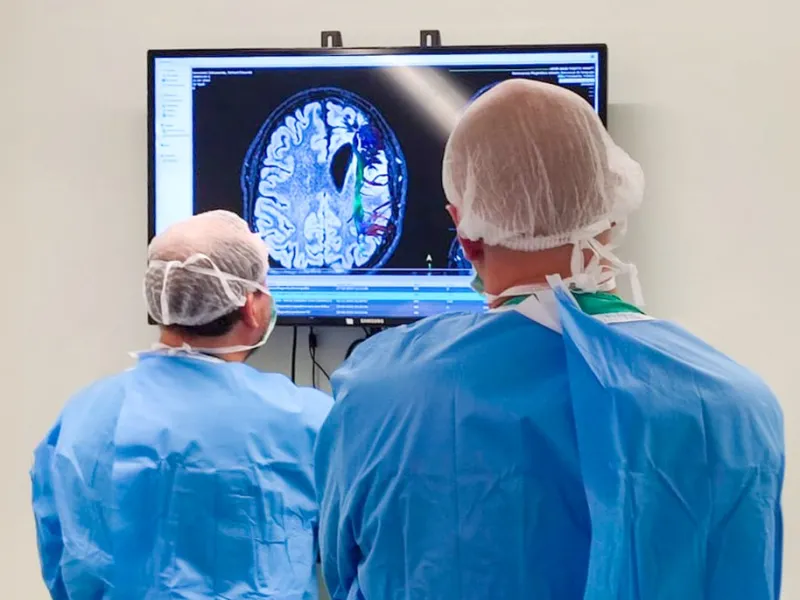Tumores cerebrales en el Hospital Puerto Montt: las avanzadas técnicas de tratamiento a disposición de los habitantes de la Macrozona Sur de Chile