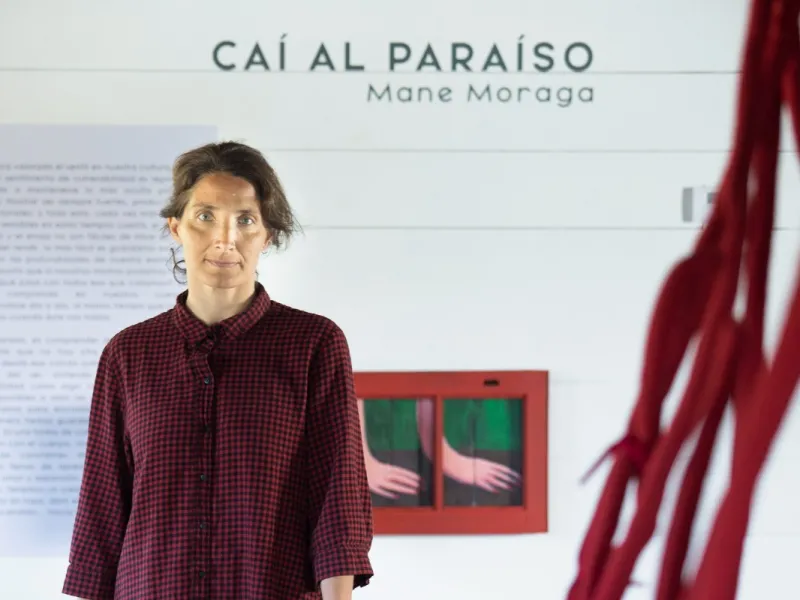 Últimos días para visitar la muestra ‘Caí al Paraíso’ de la artista regional Mané Moraga en el Centro de Arte Molino Machmar
