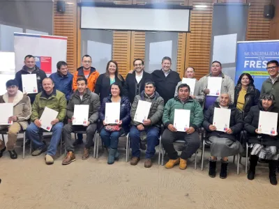 17 Familias de la comuna de Fresia recibieron sus títulos de dominio