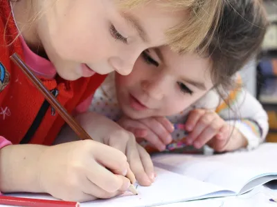 7 consejos para estimular el lenguaje en niños durante las vacaciones