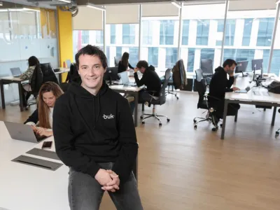 80% de los chilenos declara ser feliz en su lugar de trabajo