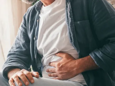 ¿Acidez, gastritis o algo más? Las molestias digestivas que los chilenos suelen tratar por su cuenta