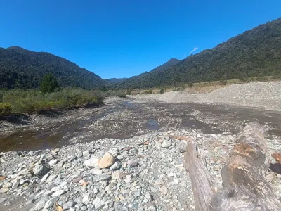Agrupaciones denuncian intervención de cauce de río San Antonio sin autorización