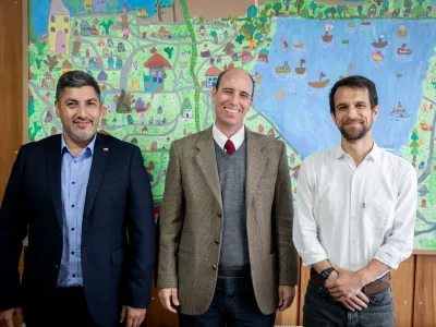 Alcalde de Puerto Varas se reunió con el próximo ministro de Obras Públicas, Martín Arrau, para impulsar proyectos estratégicos