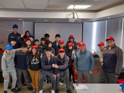 Alumnos del Colegio Salesianos realizaron curso de Instalación de Empalme en Crell Capacita