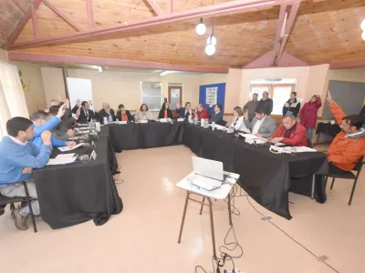 Aprueban $456 millones para programa de apoyo y cuidados de adultos mayores con dependencia
