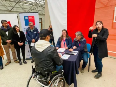 Autoridades anuncian medidas que posibilitan la votación de personas con discapacidad en Elección del Consejo Constitucional 2023