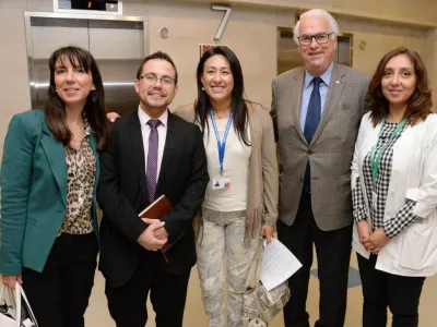 Autoridades participan de Licenciatura de Escuela Hospitalaria y destacan labor de su director Felipe Ramírez