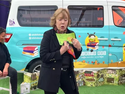 Biblioteca Municipal de Frutillar invita a una tertulia literaria e intergeneracional por el Mes de las personas mayores