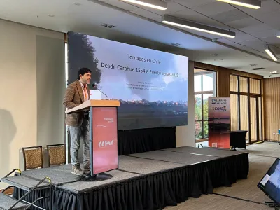 Científico señaló en Seminario “Tornados: ¿Estamos preparados?” que existe una Temporada de Tornados en Chile que va desde la segunda quincena de mayo a la primera quincena de junio