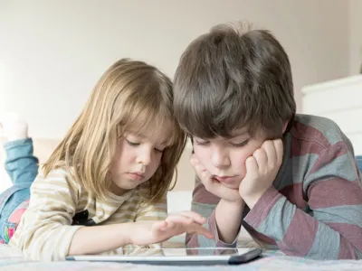 Cinco tips para alejar a los niños de las pantallas en estas vacaciones de invierno