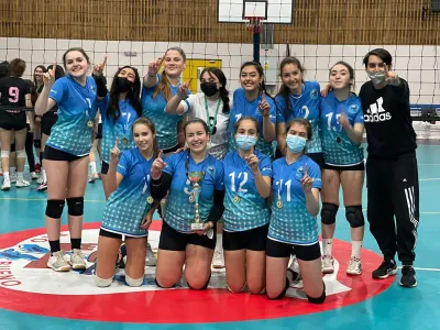 Club Deportivo Social y Cultural Puerto Varas Voleibol obtuvo primer lugar en Cuadrangular en Río Bueno
