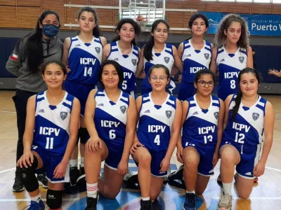 Colegio Inmaculada Concepción de Puerto Varas se coronó campeón en etapa comunal de Juegos Deportivos Escolares en Básquetbol femenino