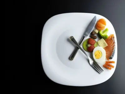 ¿Cómo afecta el cambio de hora en la alimentación?