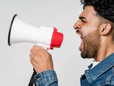¿Cómo proteger la voz?: Especialista entrega recomendaciones para no quedar sin habla