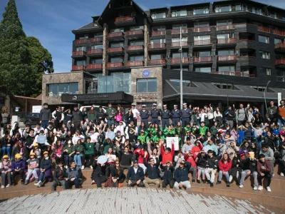 Con limpieza de playa y traspaso de concesión del borde costero por parte de la Armada al municipio se conmemoró el Día Mundial del Agua en Puerto Varas