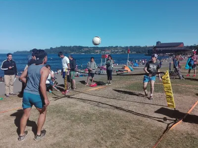 Con sunset en playa de Frutillar se realiza lanzamiento regional de campaña "Más conversación, menos riesgo, verano libre de drogas"