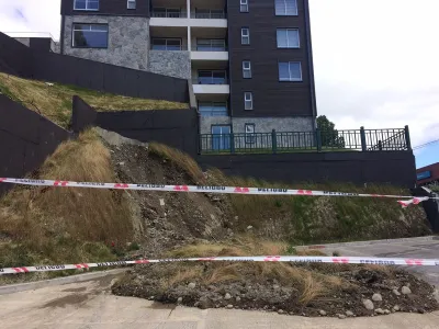 Derrumbe en ladera de Edificio preocupó a vecinos