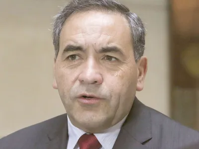 Diputado Espinoza exige a  Intendente Regional hacerse cargo de “millonario fraude en asignación de recursos del 6% FNDR”