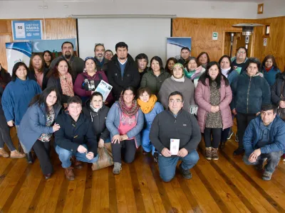 Director Nacional de CONADI firmó escrituras para transferir 427 hectáreas a comunidad mapuche de la Región de Los Lagos