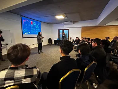 Dirigentes estudiantiles de Puerto Varas potencian su rol de liderazgo participando en taller de formación